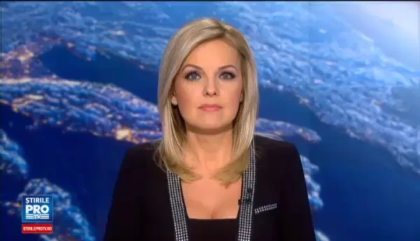 Extrema dreapta ar putea castiga alegerile din Franta. Marine Le Pen vrea FREXIT si un trio cu Trump si Putin