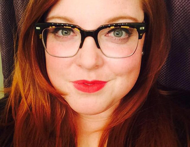 O femeie se afla intr-un restaurant si a auzit de la masa alaturata jigniri la adresa comunitatii gay. De ce le-a platit nota