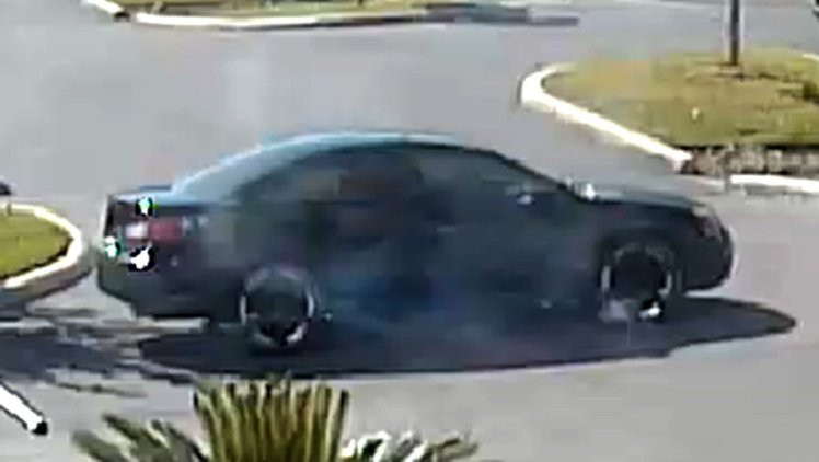 Un politist a fost impuscat in timp ce scria o amenda de circulatie, in San Antonio. Ce a facut apoi suspectul