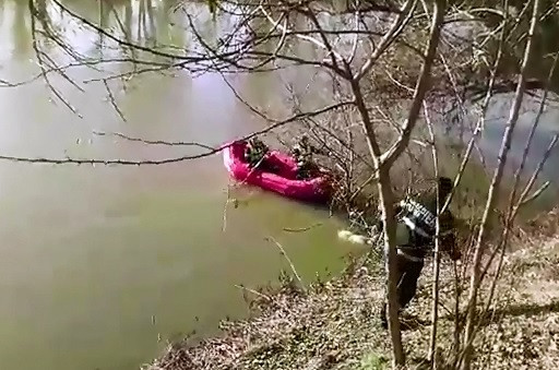 Descoperire socanta in apele raului Somes, din Satu Mare. Trupul unei femei goale, gasit de un barbat