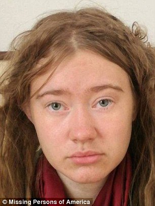 Tanara fara adapost care traieste pe strazile Romei