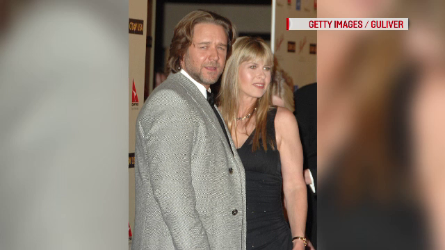 Russell Crowe vrea sa-si refaca viata alaturi de vaduva celui mai bun prieten al sau, Steve Irwin - "vanatorul de crocodili"