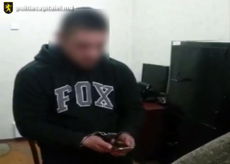 Ucisa de un trecator din cauza ca avea iPhone. "Asteptam troleibuzul si acolo era o persoana cu un telefon"