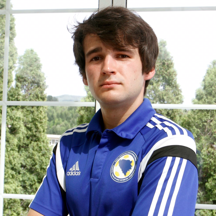 Un pusti de 22 de ani este cel mai tanar antrenor care a primit licenta Uefa A. Vrea sa ajunga in in Premier League