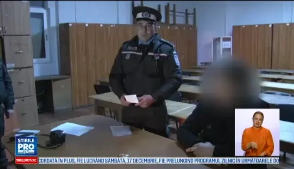 Un tanar din Botosani, prins de politisti in timp ce se droga in parc. Ce le-a marturisit dupa ce si-a recunoscut fapta