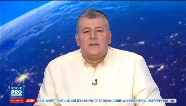 De frica, o pisica s-a catarat in varful unui stalp de electricitate si a stat acolo timp de 8 zile. Ce s-a intamplat cu ea