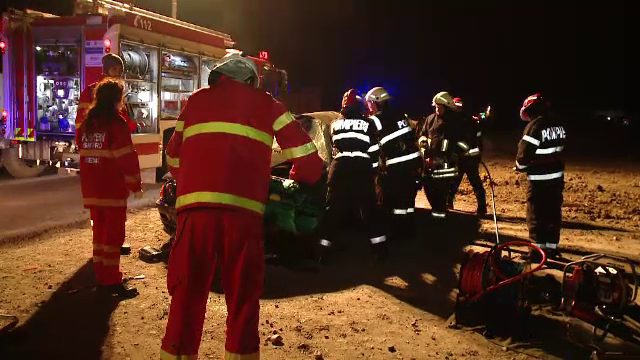 Un sofer din Timis s-a urcat baut la volan si s-a rasturnat cu masina. Ce alcoolemie avea