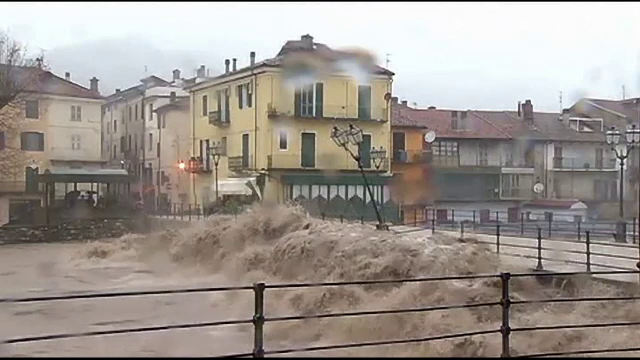 Nordul Italiei este maturat de inundatii. Imagini dramatice cu prapadul provocat in Piemont