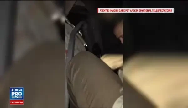 17 raniti, dupa ce doua autobuze in care se aflau 80 de persoane s-au ciocnit. O persoana este in stare grava