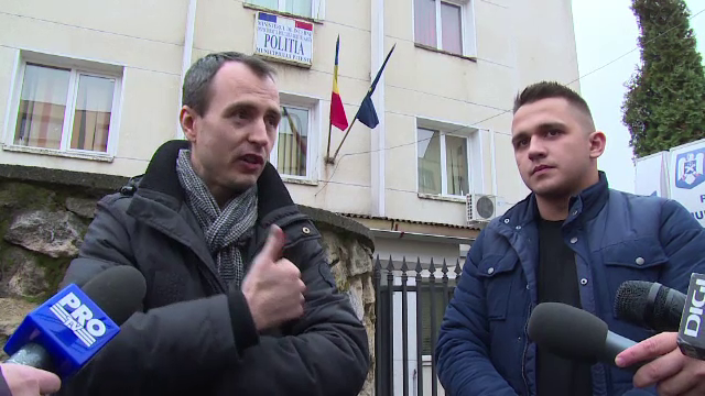 Intalnire emotionanta intre un pasager si politistul care l-a salvat din autobuzul groazei: "Era o nebunie totala"