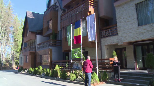 Plimbari cu elicopterul si majordom in camera, in vacanta de 1 Decembrie, la Sinaia. Cat costa rasfatul de 5 stele