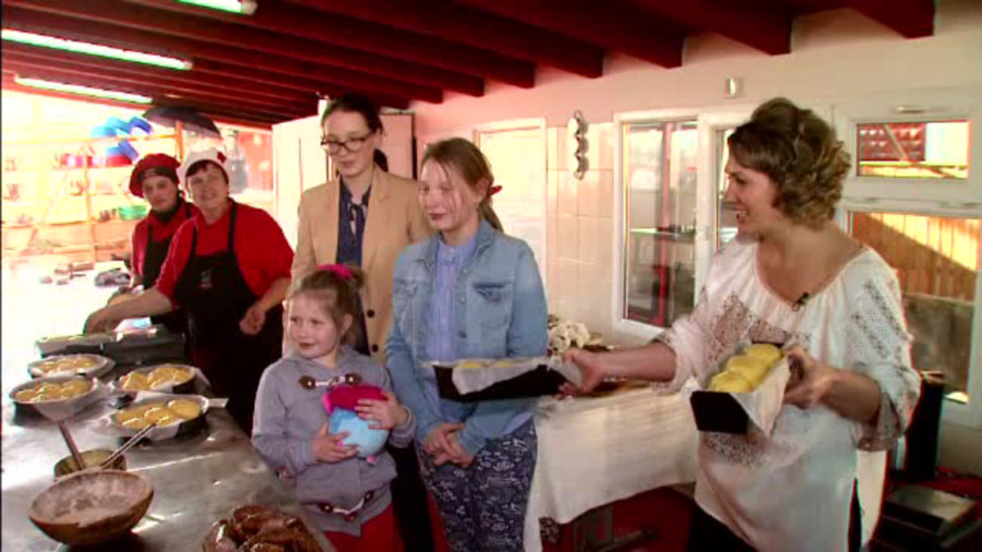 Au dormit in gara, insa acum exporta dulceata, sarmale si tuica pana in Japonia. "Intr-o zi am vandut de 5.000 de euro"