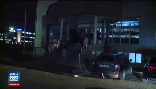 Situatia absurda descoperita de ministrul de Interne la Directia de Permise. IMAGINI LIVE cu situatia de la ghisee