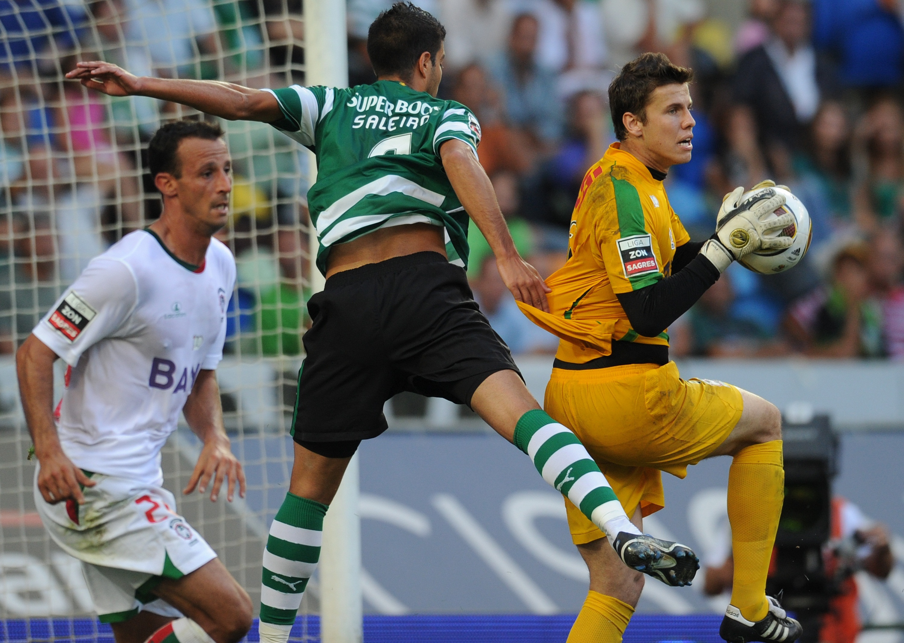 S-a nascut a doua oara chiar de ziua lui. Portarul echipei braziliene Chapecoense nu se afla in avionul prabusit pentru ca fusese invoit