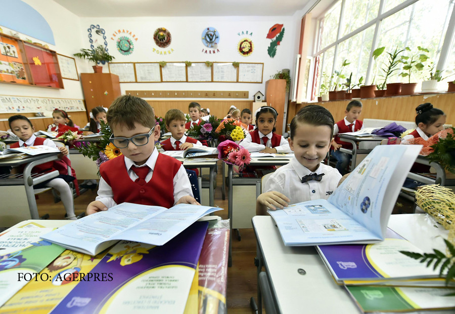 Elevii vor primi teme care sa poata fi rezolvate in cel mult doua ore pe zi. Ministrul Educatiei a semnat ordinul oficial