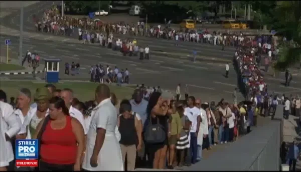 Cozi kilometrice facute de cubanezi pentru a-i spune adio lui Fidel Castro. Sefii de stat prezenti si absenti la ceremonie