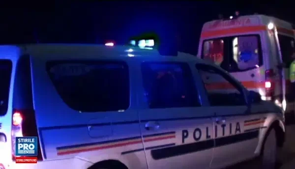 Gravida de 15 ani, ranita usor dupa ce masina in care se afla a intrat intr-un cap de pod. In ce stare este copilul