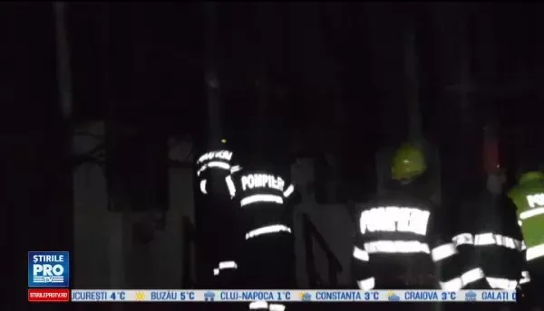Barbat cu arsuri grave pe corp dupa ce o casa din Cluj a luat foc. De la ce ar fi pornit flacarile