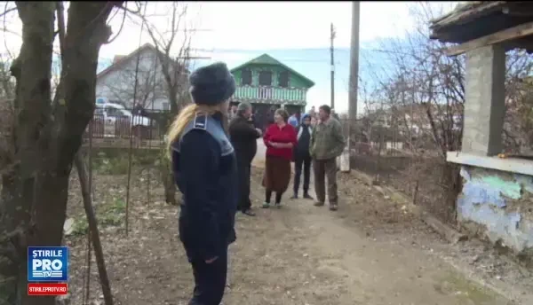 O femeie de 50 de ani care suferea de epilepsie a fost gasit carbonizata, dupa ce casa i-a luat foc. Am spart geamurile