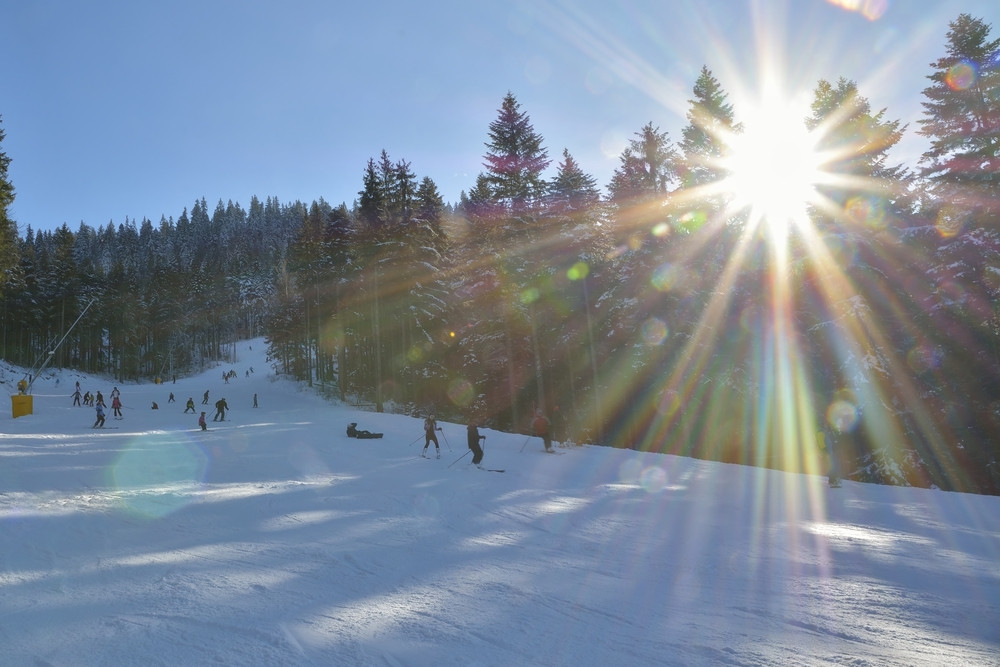 Vremea continua sa se raceasca, dar vantul se domoleste. Temperaturile nu se ridica peste 6 grade