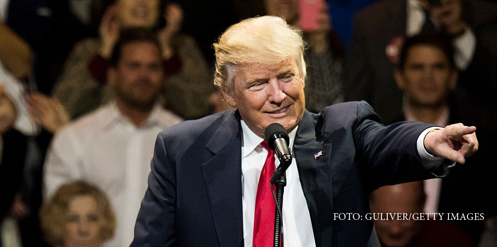 Trump l-a demis pe procurorul general al SUA dupa ce a refuzat sa sustina ordinul impotriva imigrantilor. "A tradat"