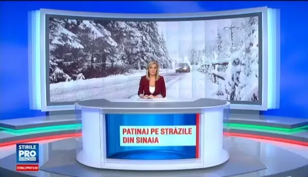 Haos in Sinaia, dupa ce strazile s-au transformat in patinoar. Momentul in care masinile se ciocnesc in lant