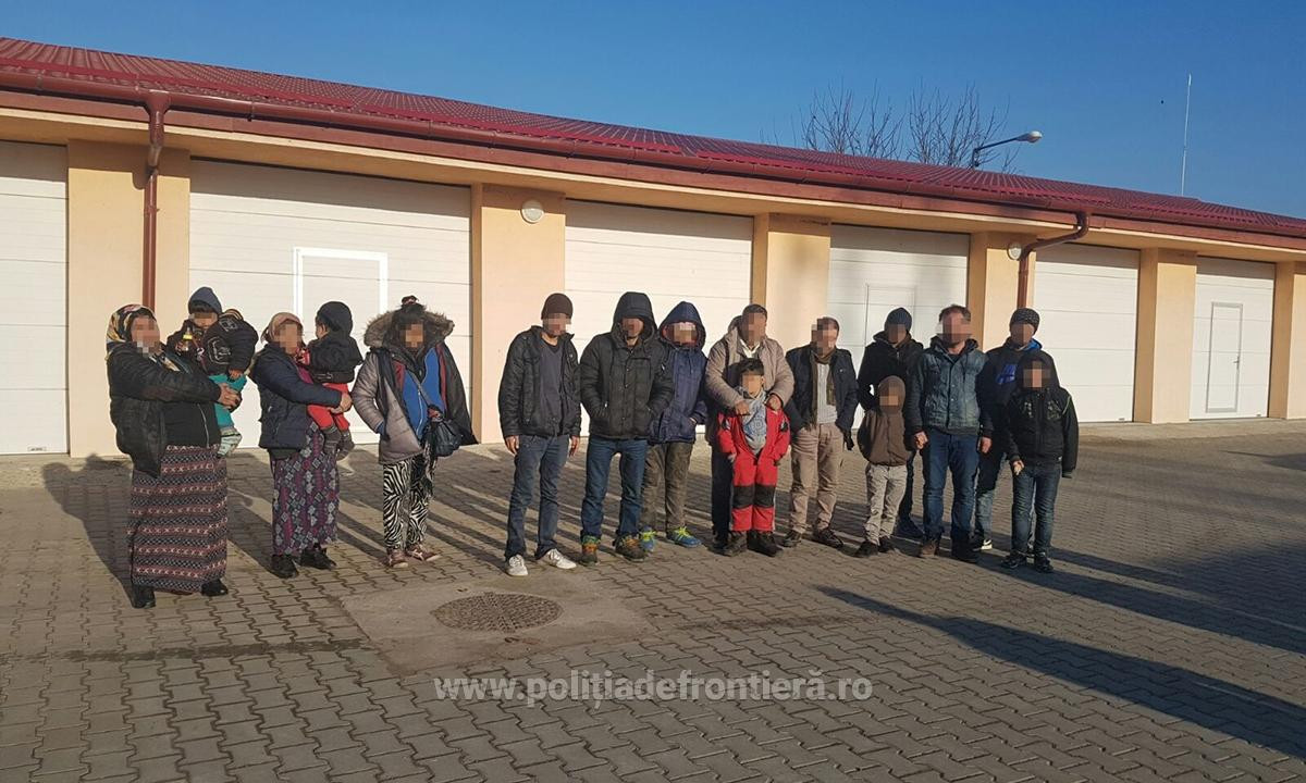 Migranti sirieni, surprinsi in timp ce incercau sa intre pe jos in Romania. Printre ei, si un copil de 2 ani