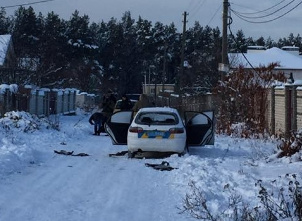 Cinci politisti din Ucraina au fost ucisi din greseala chiar de colegii lor. Acestia i-au confundat cu o banda de hoti. VIDEO