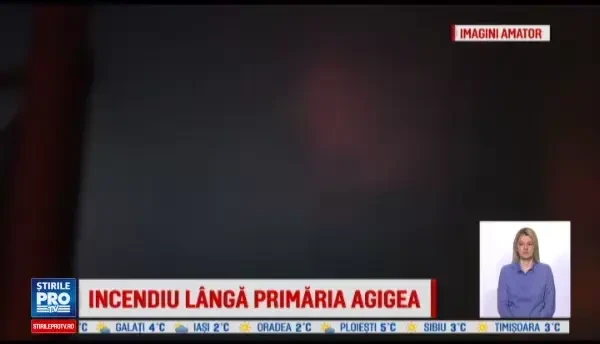 O cladire aflata langa primaria din Agigea a fost cuprinsa de flacari. Focul ar fi pornit de la un scurt circuit. VIDEO