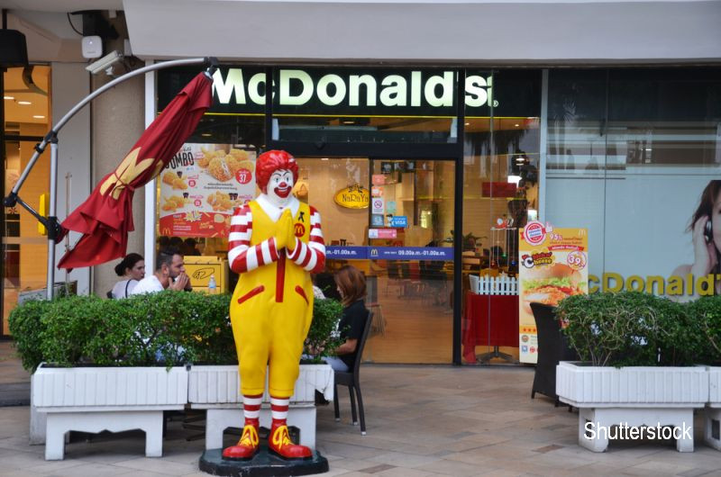 Tranzactie uriasa pe piata de fast-food. Restaurantele McDonald’s, vandute pentru 2 mld. dolari