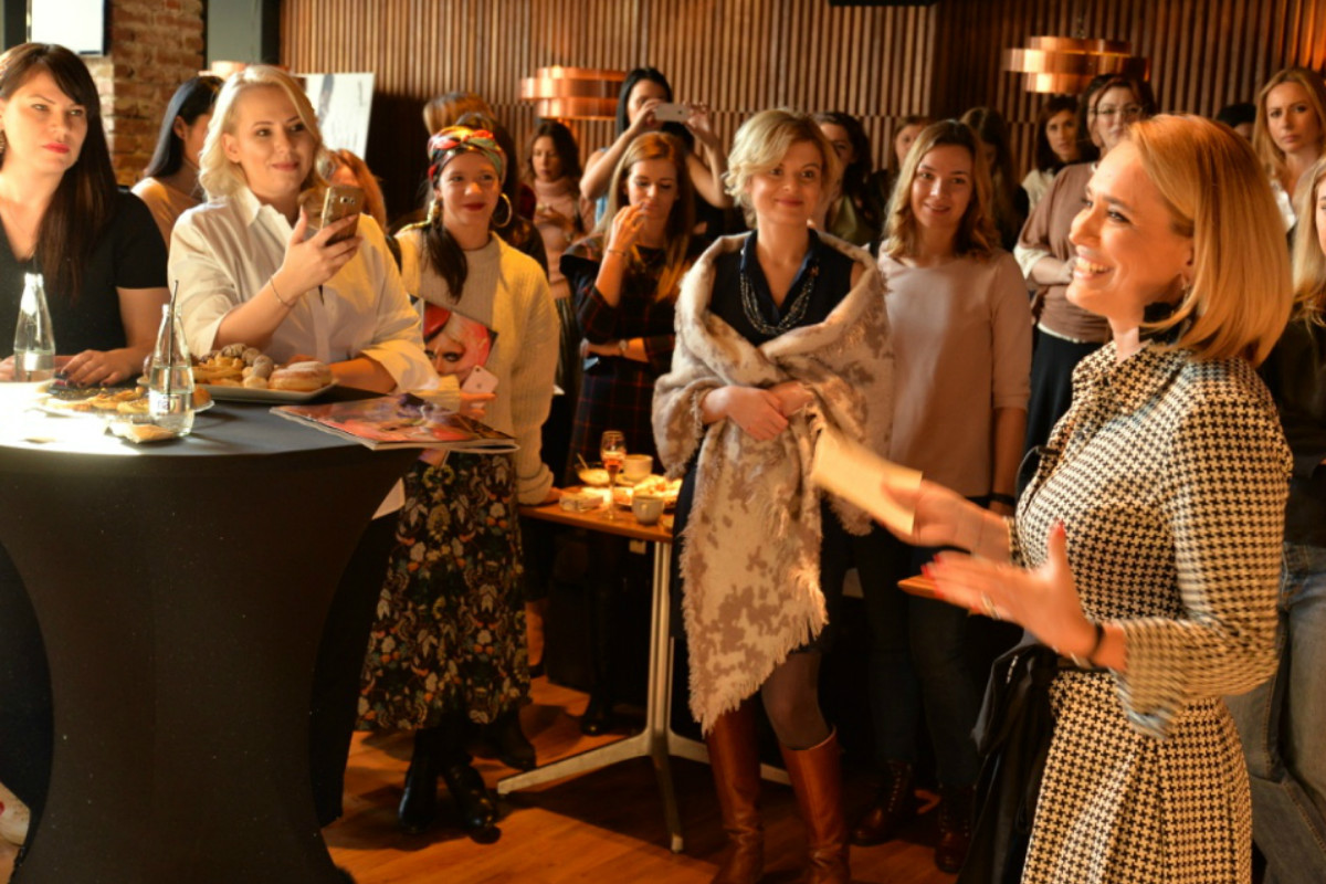 Andreea Esca a lansat varianta print "A List Magazine". Vedetele prezente la eveniment