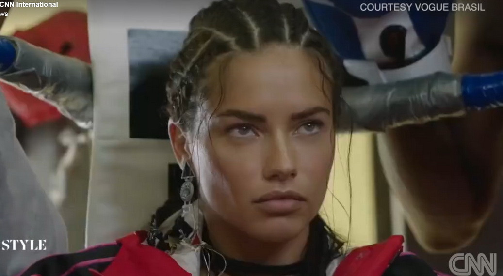 Secretul celei mai frumoase femei din lume! Ce face atunci cand nu e in fata camerelor