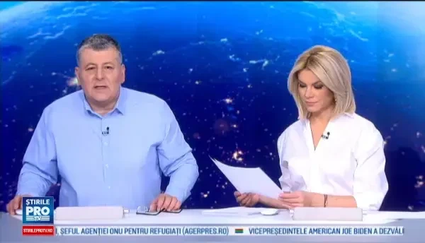 Cinci autospeciale au intervenit, dupa ce acoperisul unui mall a luat foc. Din ce cauza a pornit incendiul