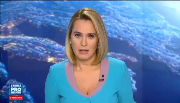 O groapa imensa, aparuta pe o strada din Texas, a blocat traficul. Terenul s-a surpat din motive inca necunoscute