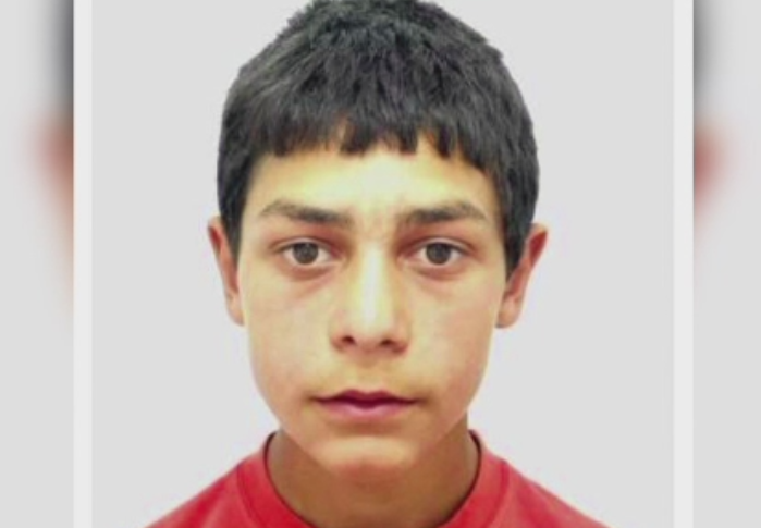 Baiat de 14 ani din Dambovita, disparut de acasa de o luna, cand s-a dus sa cumpere medicamente. Cu cine ar fi plecat