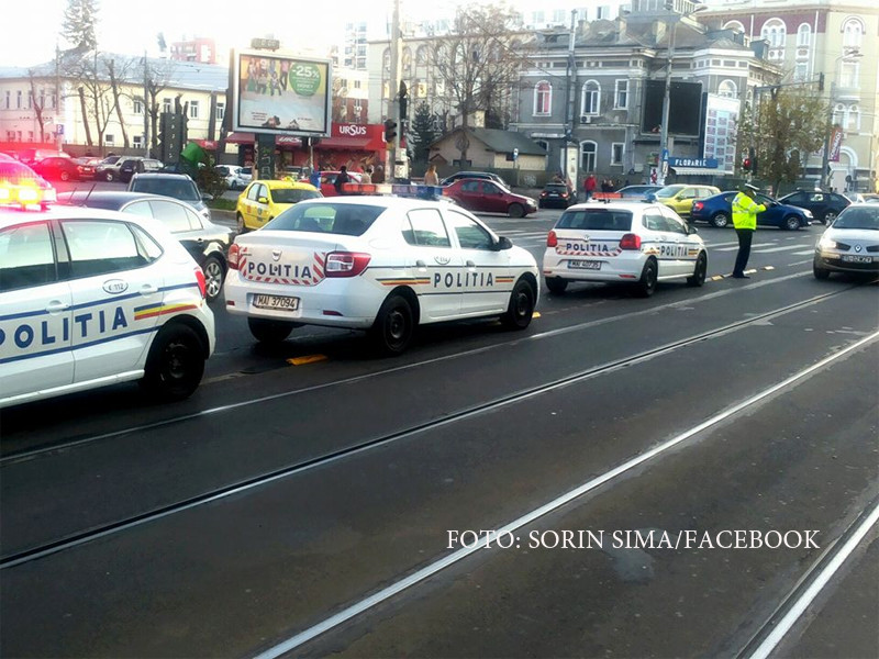 Accident pe Soseaua Stefan cel Mare. Un barbat a fost lovit in timp ce traversa regulamentar, circulatia e blocata