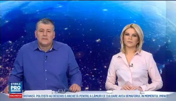 Un avion s-a lovit de un munte, in Pakistan. Toti cei 48 de pasageri, printre care si o vedeta nationala, au murit. FOTO