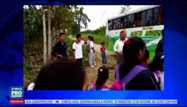 O femeie a nascut al optulea copil al sau in autobuz. Pasagerii au ajutat-o sa aduca pruncul pe lume