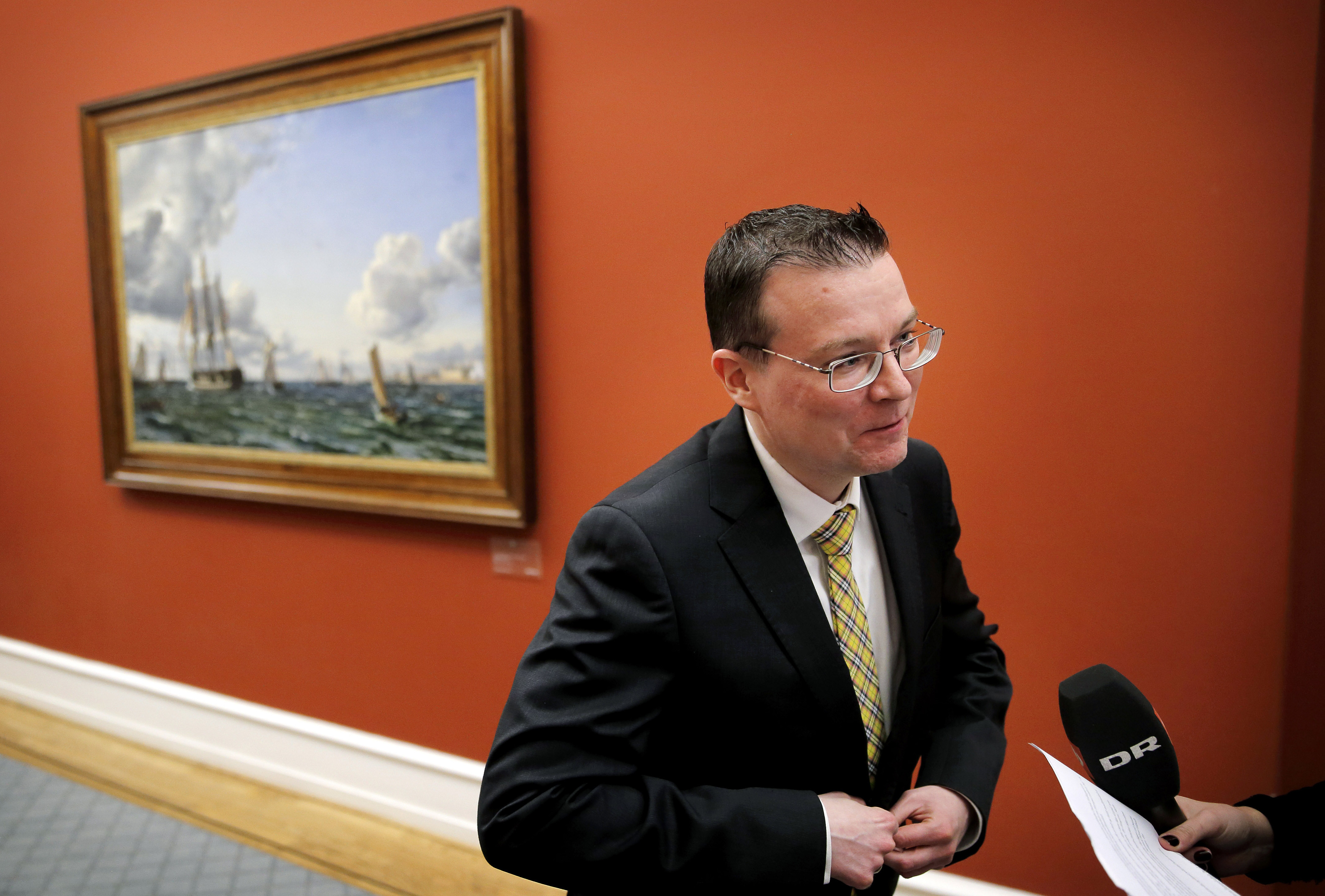 Un parlamentar danez si-a cerut scuze dupa ce a declarat ca "imigrantii ar trebui impuscati". La ce s-a referit, de fapt