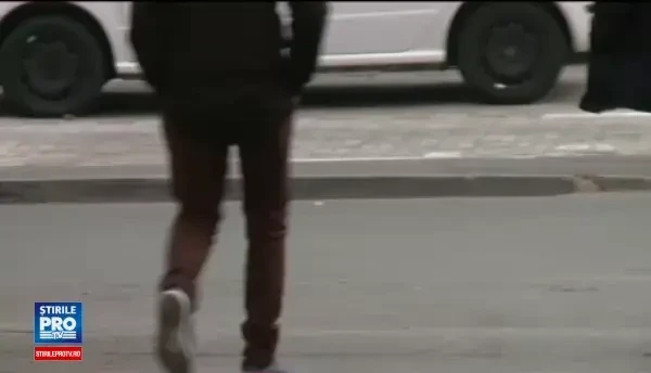 Noua metoda prin care hotii au dat 4 spargeri in cateva zile in acelasi bloc din Capitala. Greseala pe care o fac pagubitii