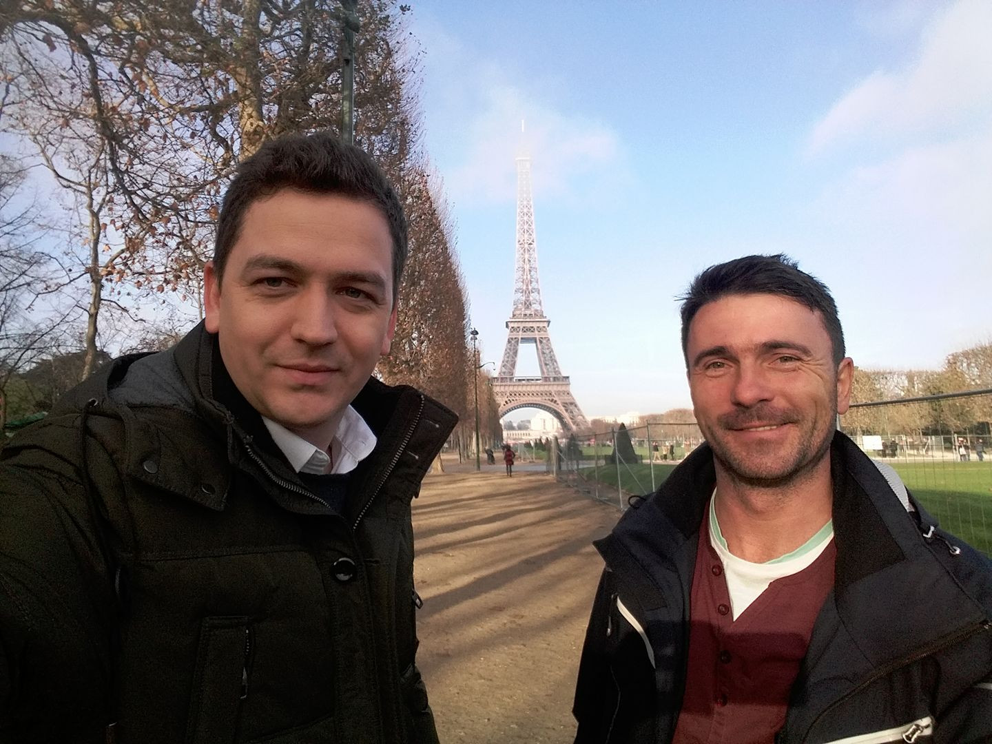 Romania da testul alegerilor in diaspora. Vitalie Cojocari, corespondentul Stirilor ProTV, transmite de la Paris