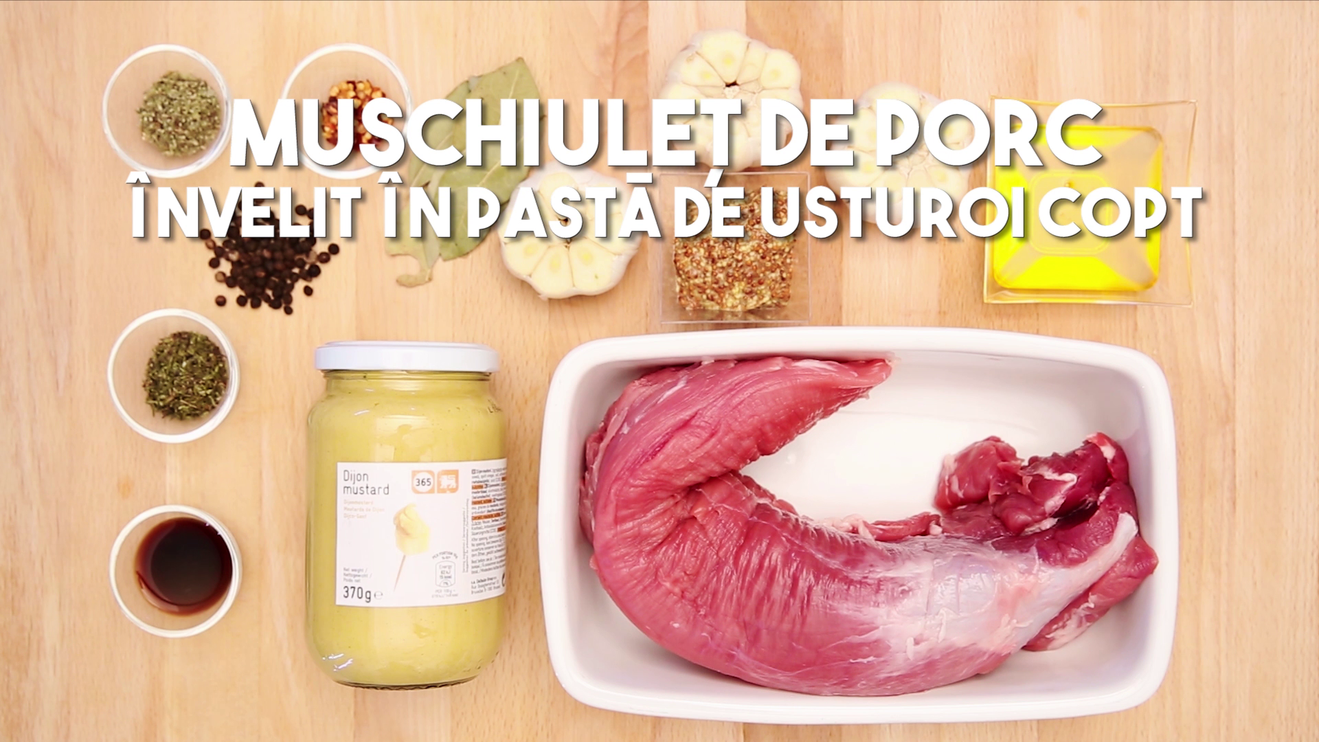 Muschiulet de porc invelit in pasta de usturoi copt