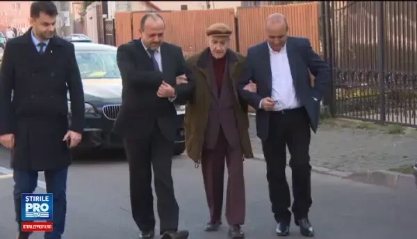 ALEGERI PARLAMENTARE 2016, reactiile personalitatilor din Romania. Tiriac: Cei care nu voteaza n-au dreptul sa deschida gura