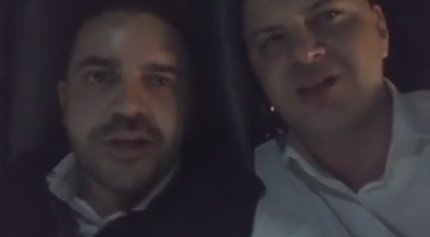 Inregistrare cu Sebastian Ghita si Bogdan Diaconu cantand in noaptea alegerilor: "Noi suntem romani". VIDEO