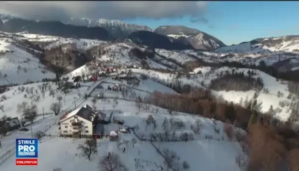 Peisaje de basm si bucate care iti lasa gura apa, proaspat scoase din afumatoare. Cum se traieste Craciunul la Moieciu