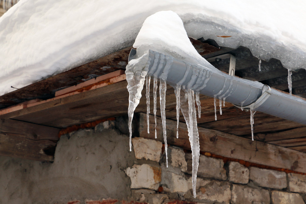 Vremea se mai incalzeste usor, iar in nord-vest, nord, vest si centru apar ninsorile si precipitatiile mixte