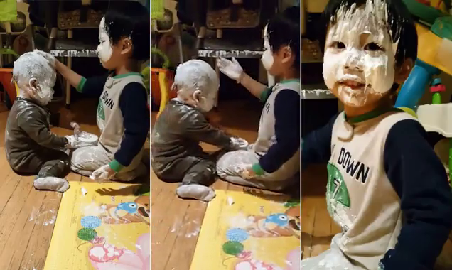 Au ramas "singuri acasa" doua minute, iar mama s-a speriat cand i-a vazut. "Parca erau doua mumii egiptene". Ce au facut