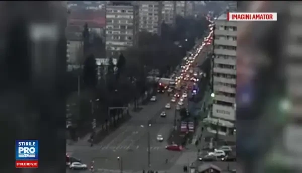 Batrana lovita mortal de un TIR, langa un mall din Timisoara. Am crezut ca a calcat un caine