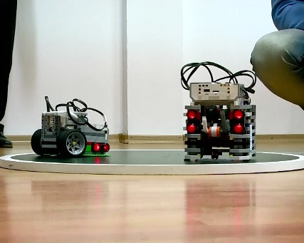 Doi elevi de la Liceul de Informatica din Constanta, pe podium la o competitie de robotica in Estonia