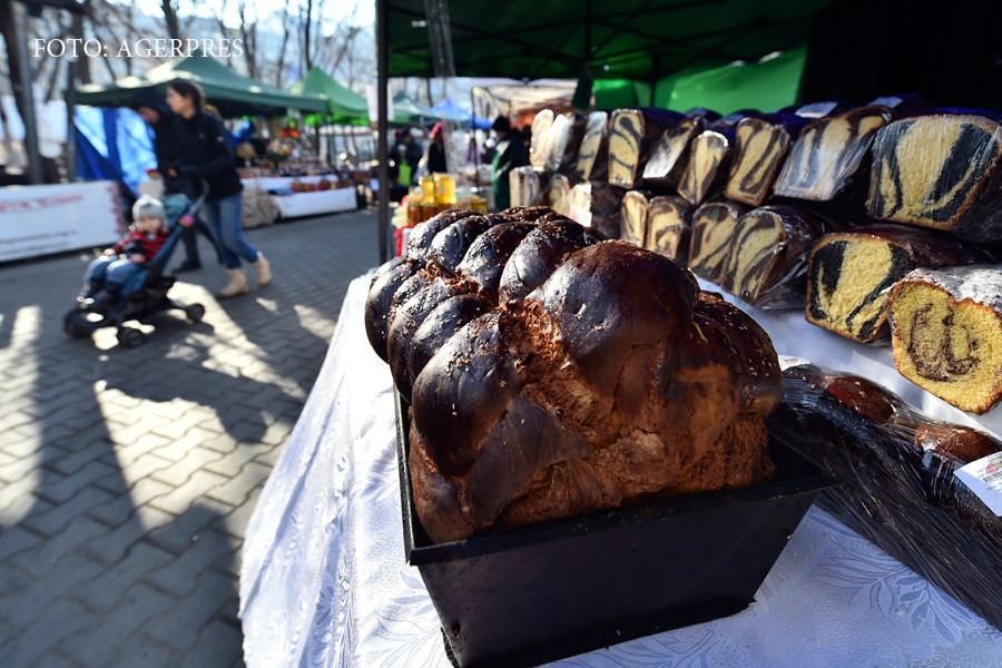 Cat de toxici pot fi cozonacii din magazine. Copiii, cei mai expusi la aditivii din aceste produse